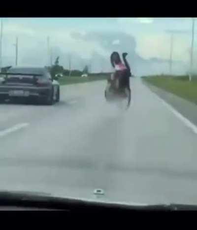 Drag race, Motorcycle vs Sports Car