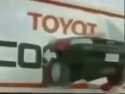 SHE WAS 😳😳😳 GOOD ENDING 💪😍💪🚗🚗 TOYOAT CAROLA