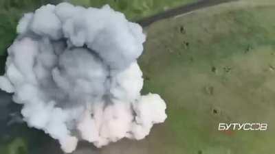 Another russian T-90 got fully demilitarized in Ukraine. August, 2022