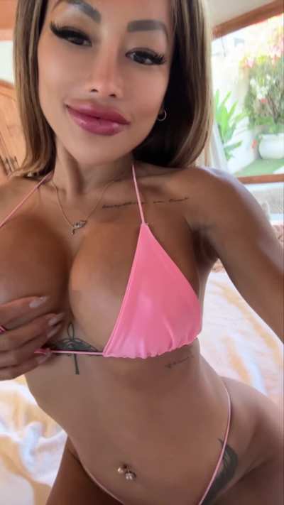 My new bikini can get you hard