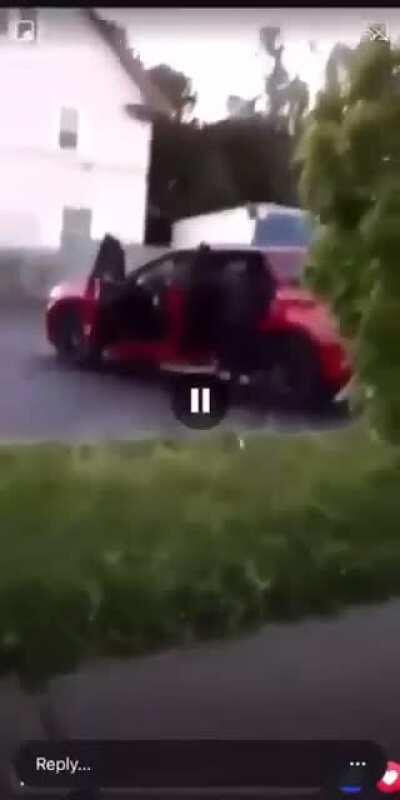 Floyd riots, people were looting this guys store and he showed up to defend it. ABSOLUTE KING