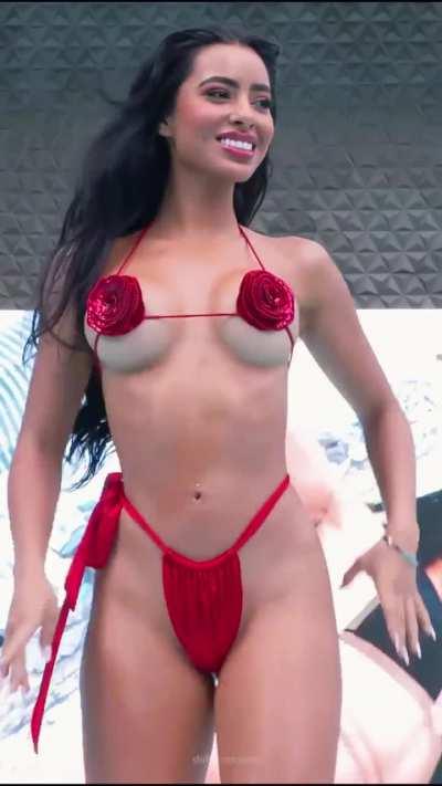 Jessica Kolosovas @jessickakolosovas