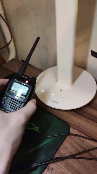 Xiaomi Philips eye care led lamp 2 can be controlled remotely using handheld radio on 462.6MHz frequency