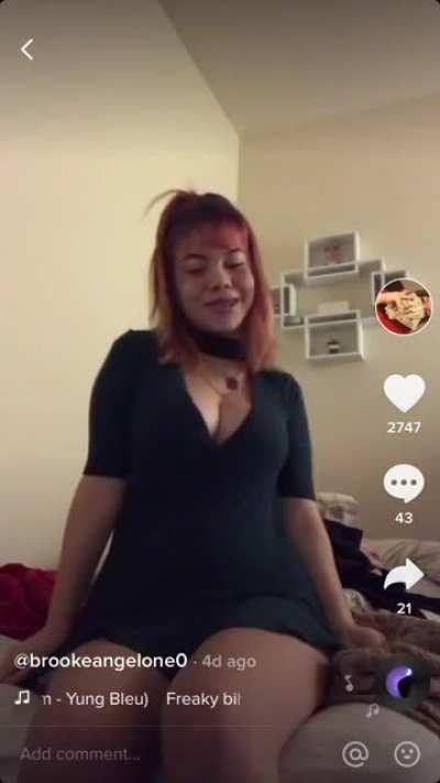 Like if u like the dress