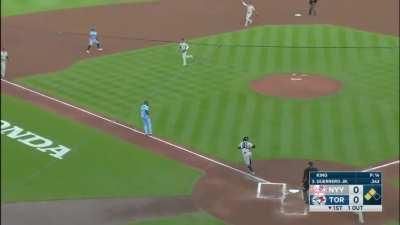 [Highlight] Yankees turn a crazy triple play