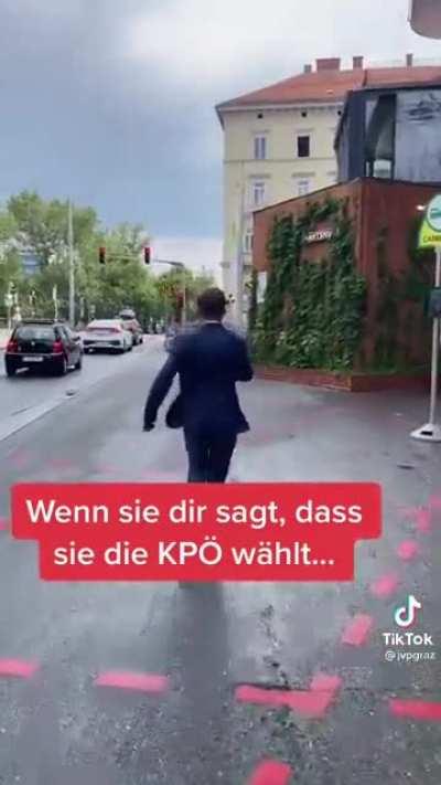 Irgendwie hat diese Wahlwerbung der JVP eine neue Bedeutung bekommen