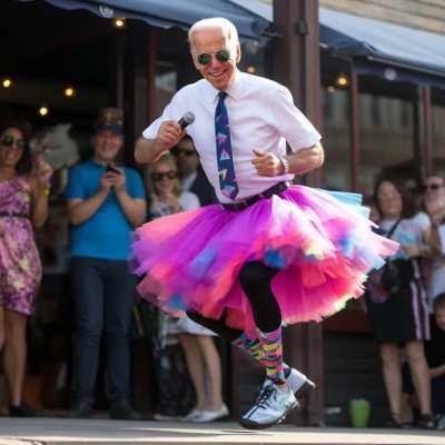 Joe Biden sings Man I Feel Like a Woman Shania Twain