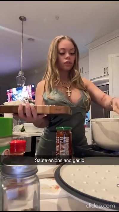 In da kitchen herself