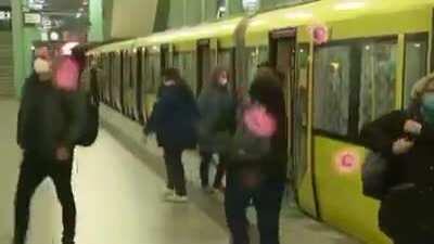 Der Spot könnte auch von unserem Bundesbasti stammen...