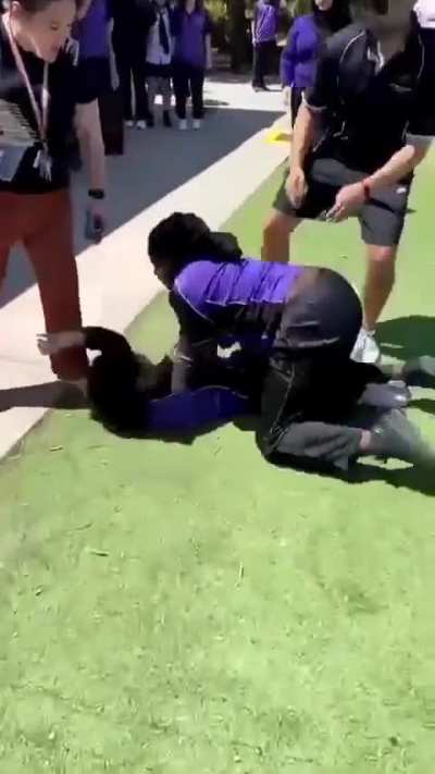 Girls Fighting At School