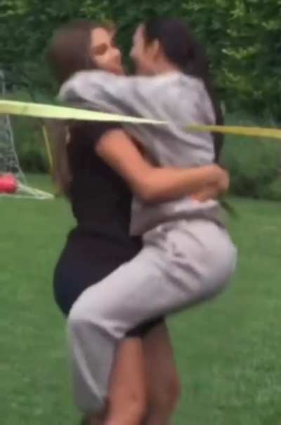 Khloe carrying and humping Kim 😮‍💨