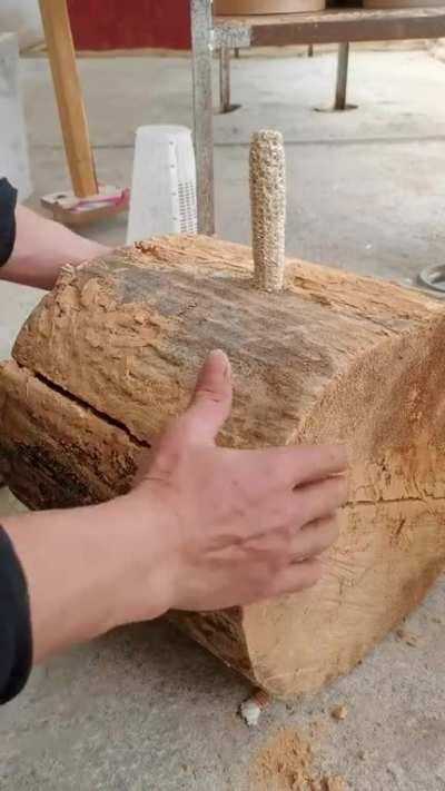 bro got the wrong bees💀