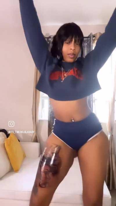 Twerklolababy 🍑🍰