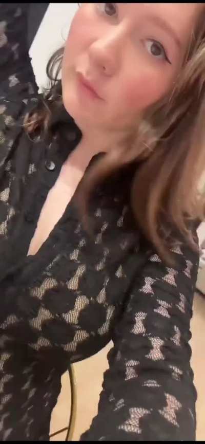 that rolls on her belly make her sexier