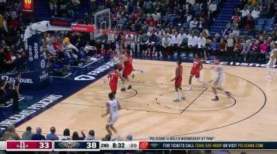 [Highlight] Jose Alvarado runs through Boban Marjanović