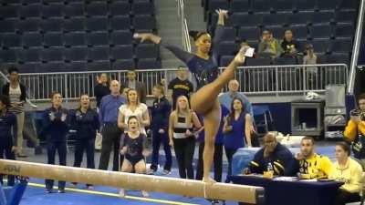 Lauren Marinez (Michigan vs. EMU Exhibition 2017)