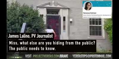 Vanessa running | scoobydoo style.