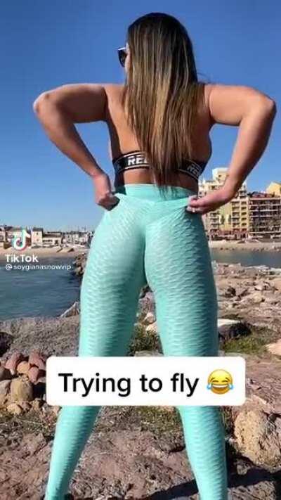 The yoga pants are at it again.