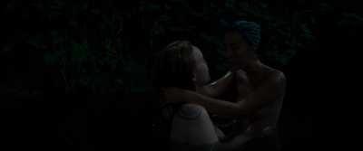 Jasmin Savoy Brown & Liv Hewson in Yellowjackets (TV Series 2021– ) [S01E06]