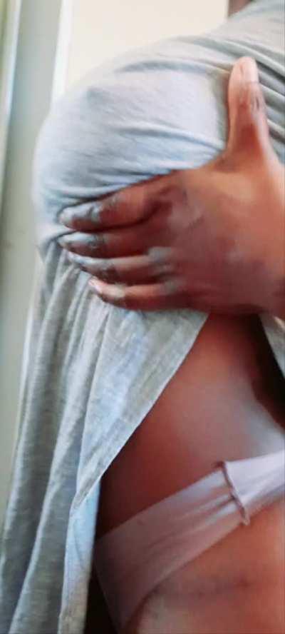 Hi I'm ebony_sorceress