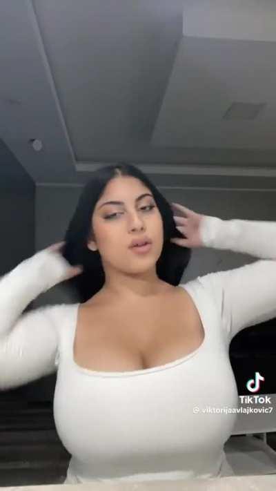 Busty Arab 