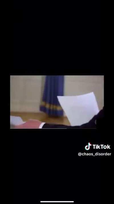 This wins the internet today.