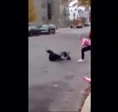 White Girl Drags a Black Girl - Beatdown