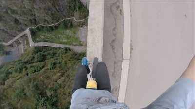 Damn dam is too big for this damn stunt