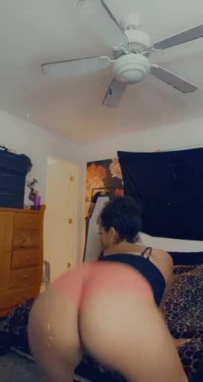 CUM visit my page! All my links are a click away in comments section! Uncensored 0F, sexting (cost varies), GFE, Girl/guy content and solo play! Kink/fetish friendly!!💦💦💦😈😈😈 custom requests are ALWAYS WELCOMED and tips are appreciated 👏👏😈😈cA$H appTAG:: $L