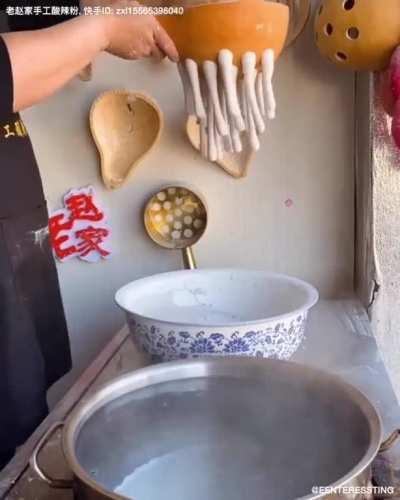 Making Noodles process