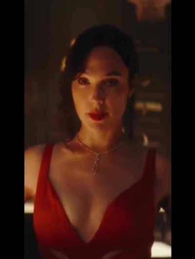 Gal Gadot has turned into the ultimate milf