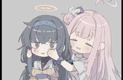 Ui and Mika playing together. (by @omochigomee)