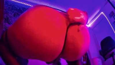 I want to sit on your face please!