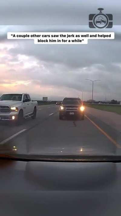  Everyone's saying that whoever submitted this to Dashcam Lessons is in the wrong on IG