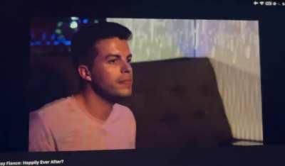 Two versions of Jovi and Yara’s strip club scene and slap. Different takes of the same fake scene from separate previews