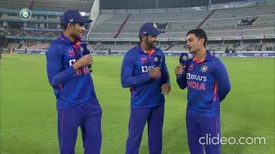 The double century club. Translation in comments.