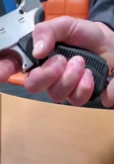 100% Custom grip tool