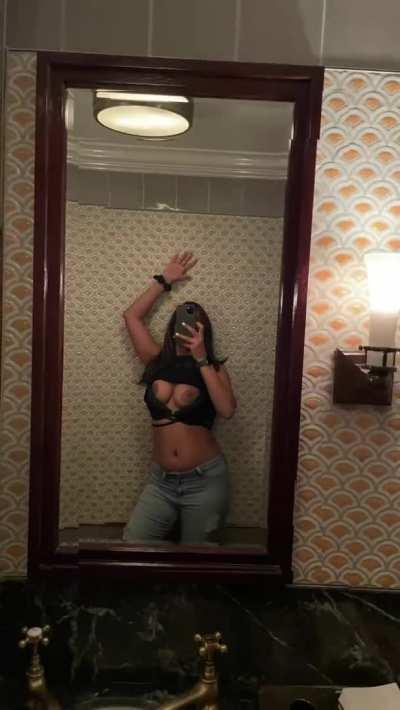 I’m such a naughty lil girl