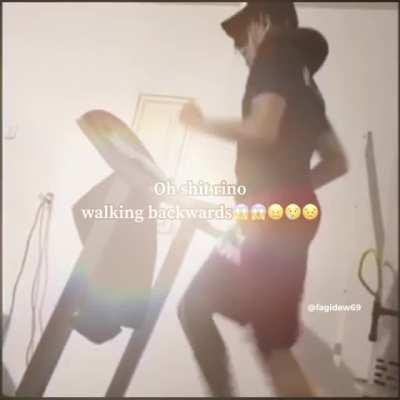 Made a summrs meme😼😼😼