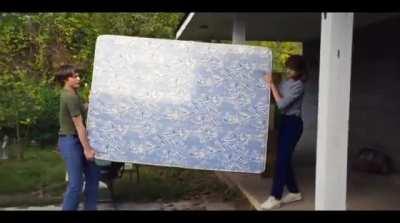 who sang it better? Dustin and Susie or Lucas and max