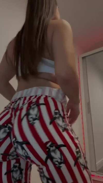 Trying my best to hypnotise you all 😵‍💫💋