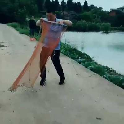 HMB while I catch some fish in my net