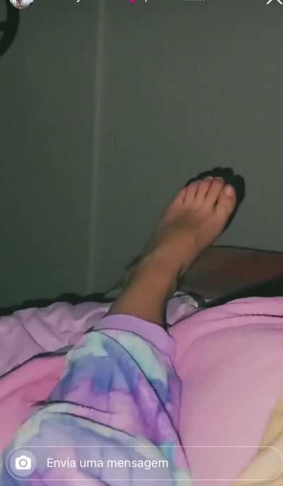 Guys, I'm back, I brought a recent video of a friend of mine, they're not the best feet, but they're something
