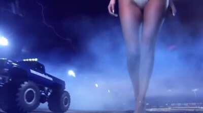 Kanye West & Tyga - Feel Me (Official Music Video Reuploaded)