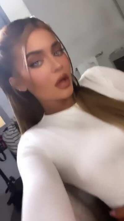 Teasing us by tryna hold them up