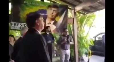 montagem_trump_bolsonaro_ao_som_de_um_funk_emo.m4v