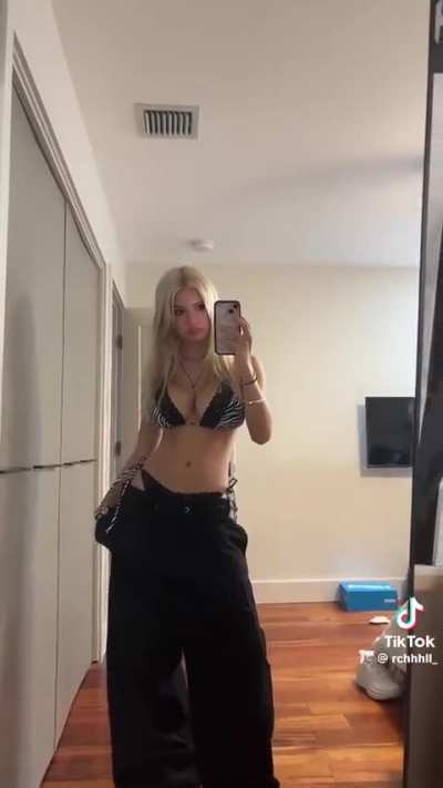 ────୨ৎ────