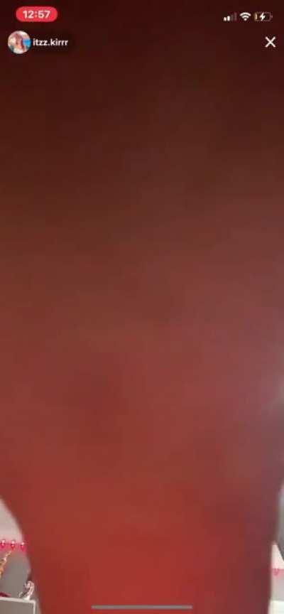 itzz.kirrr on live (posting clips where she only showed her feet