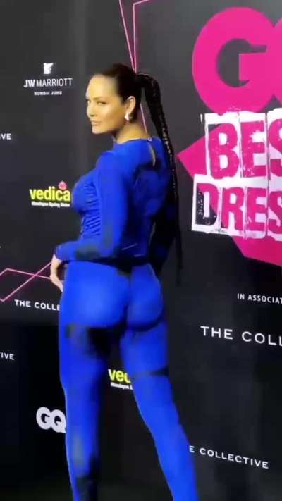 Esha is so carribean coded