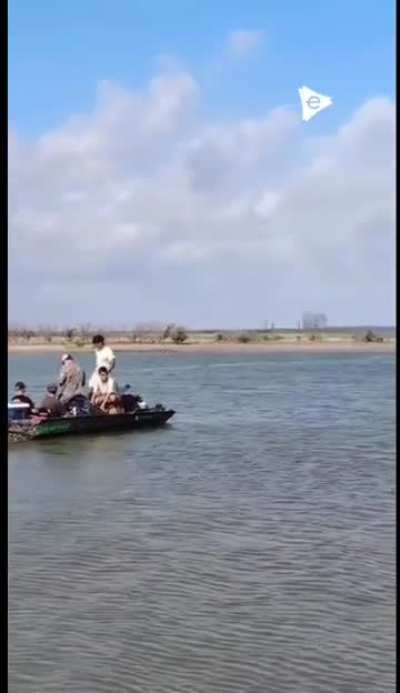 Six US citizens cross the Rio Grande illegally in to Mexico and start installing restricted area by department of defense signs